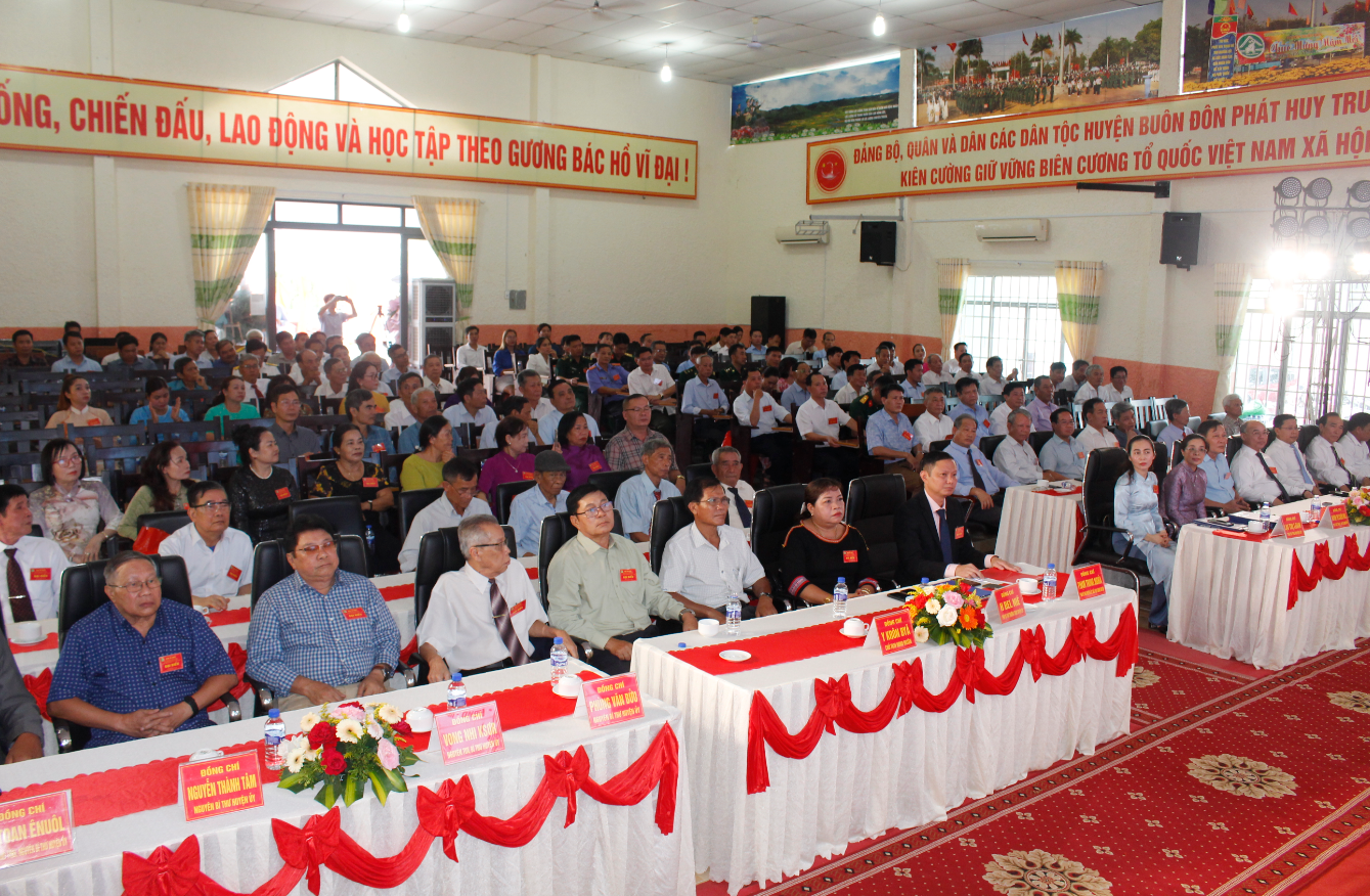 Huyện Buôn Đôn kỷ niệm 30 năm thành lập