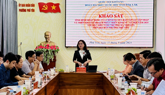 Đoàn ĐBQH tỉnh: Khảo sát hoạt động chính quyền địa phương hai cấp