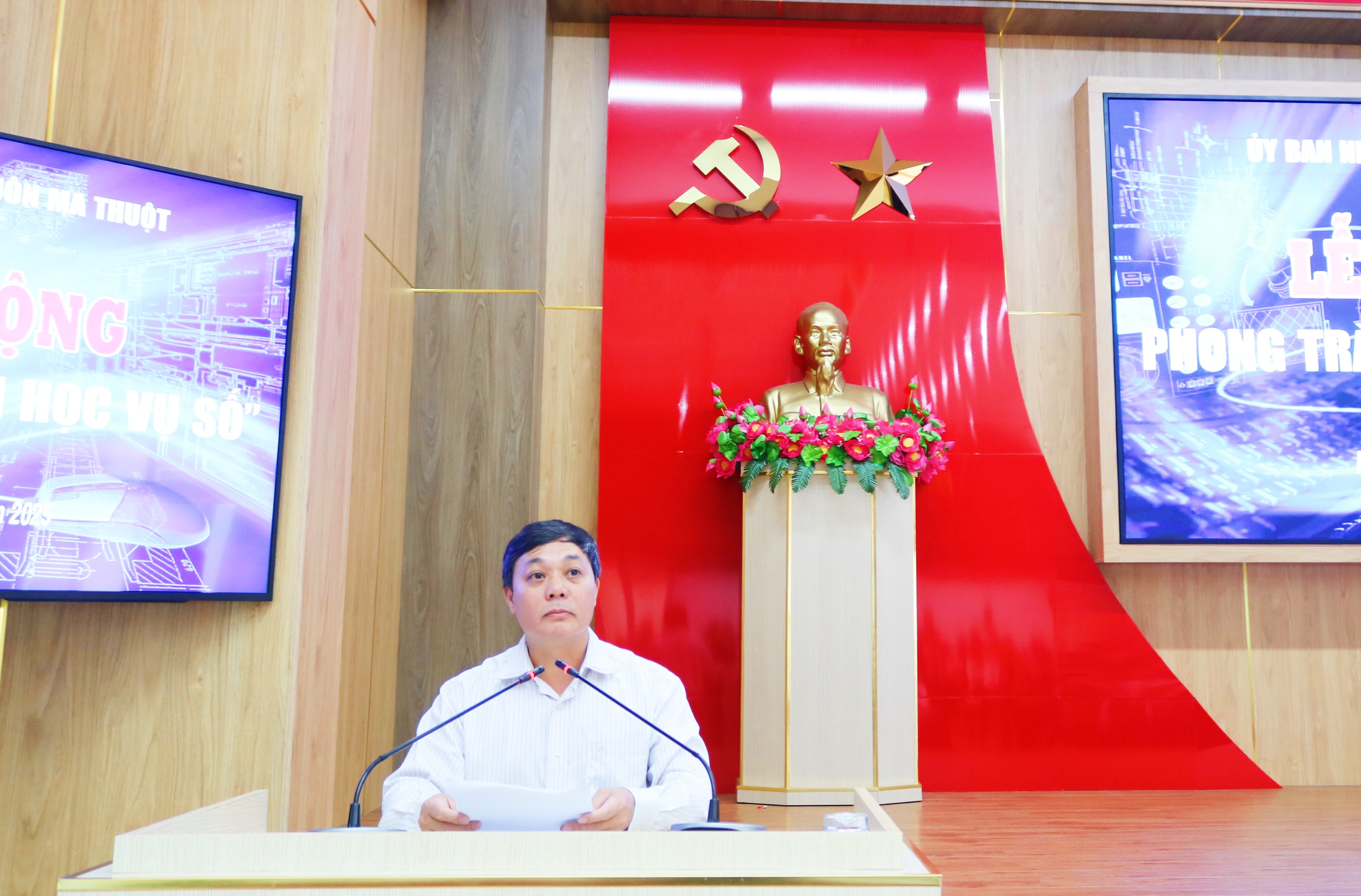 Phường Buôn Ma Thuột: Phấn đấu 70% người dân trưởng thành biết sử dụng thiết bị thông minh, nền tảng và dịch vụ số cơ bản