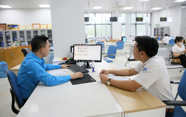 Để người dân không còn vật lộn với giấy tờ